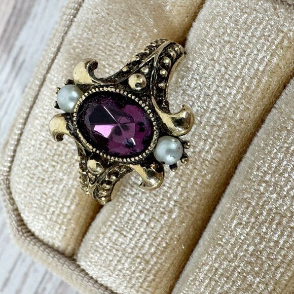 Vtg Avon Queensbury Purple Faux Amethyst Ring Victorian Revival Size 5-6.5 - Picture 3 of 14